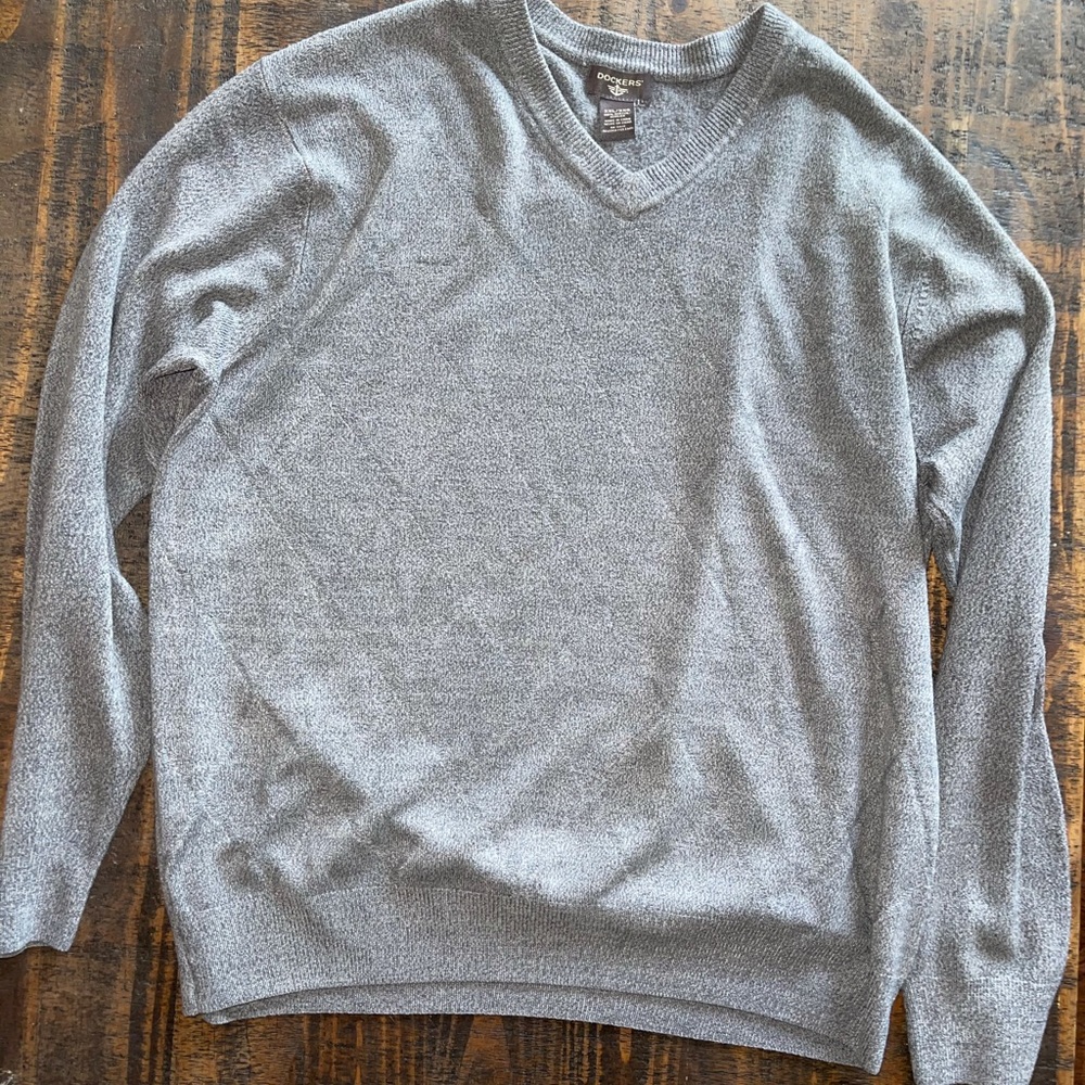 Men’s sweater